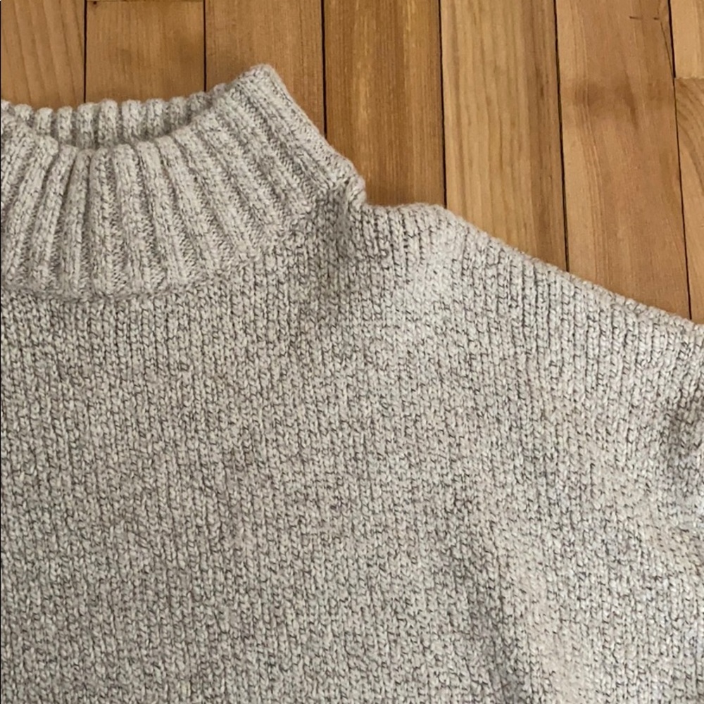 American Eagle sweater - Picture 2 of 3